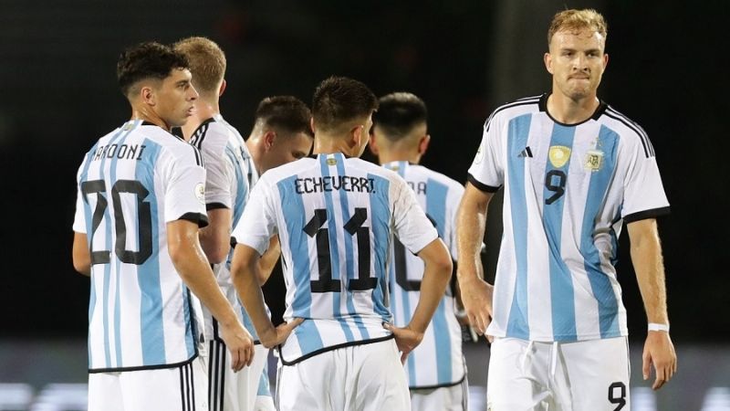 Argentina ante Perú, con la necesidad de ganar