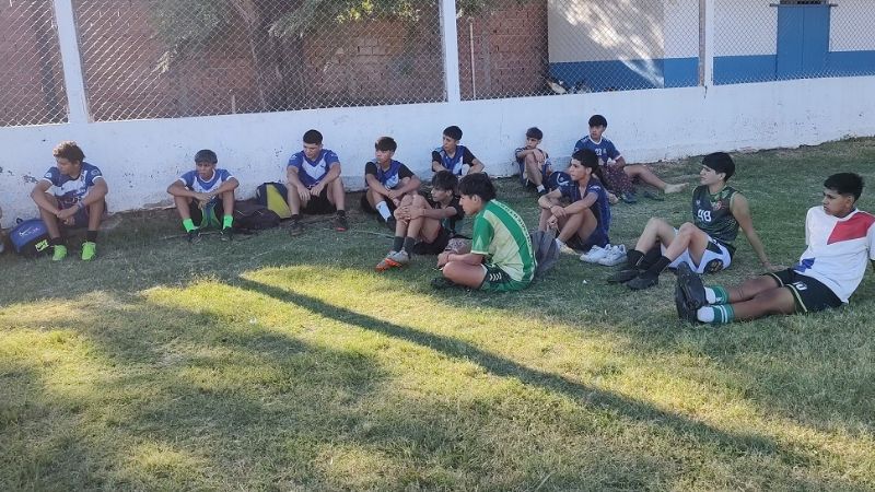 Pibes chacareros se preparan para enfrentar a River