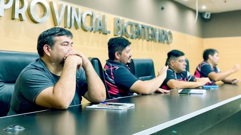 Encienden los motores; el Rally tuvo su primera reunión