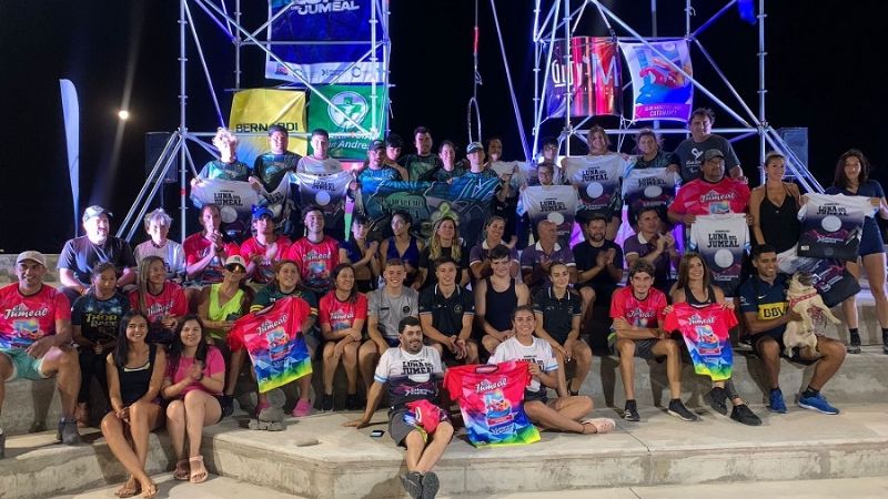 “Luna del Jumeal”, fiesta de natación nocturna