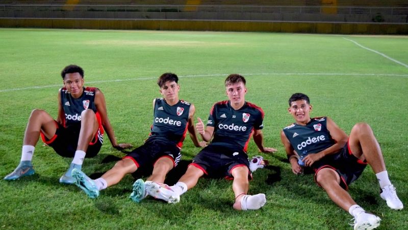 Juveniles de River ya entrenan en Catamarca