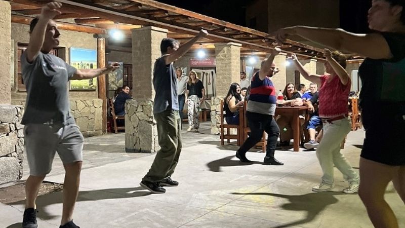 Jueves con Show de Magia y Peña en la Casa de la Puna