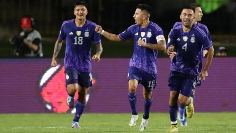 Argentina va por la clasificación ante Chile