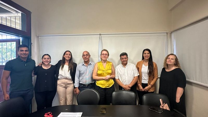 Acuerdo para capacitar al  personal de Galaxy Lithium