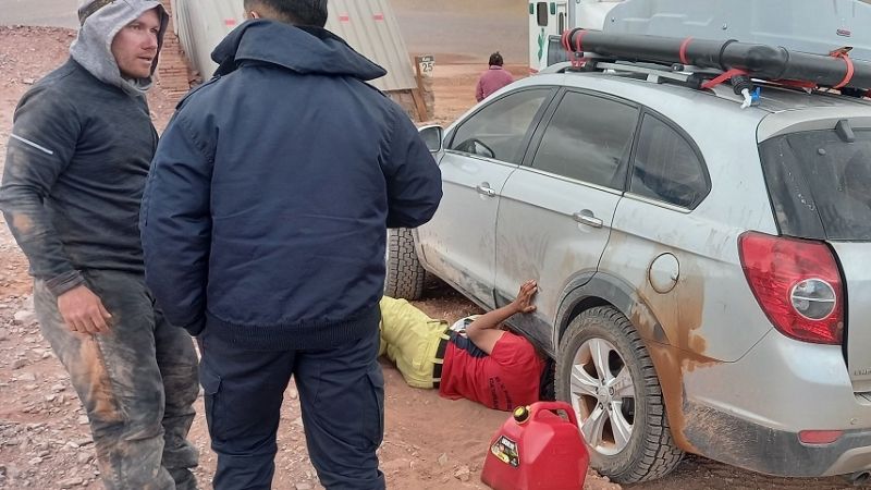 Rescatan a ciudadano de nacionalidad rusa que quedó varado en plena cordillera