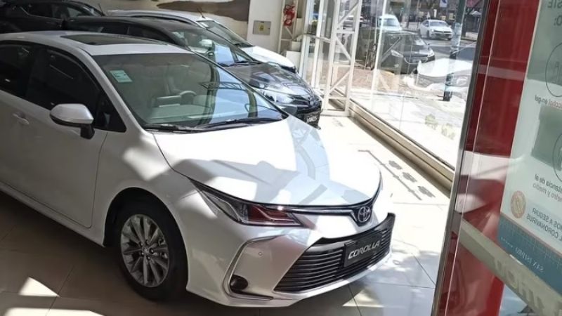 Los precios de los autos empiezan a caer por el derrumbe en las ventas