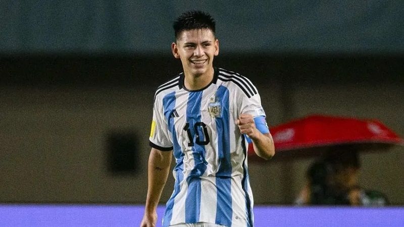 Echeverri al Preolímpico por De la Vega