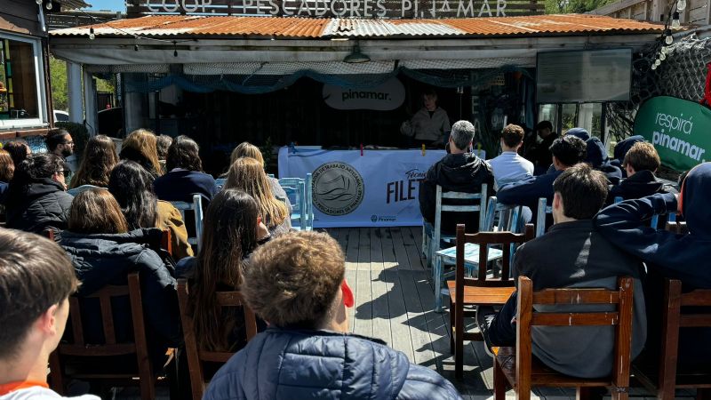 Investigadores del INIDEP participaron de un taller de fileteado en la Cooperativa de Pescadores Artesanales de Pinamar