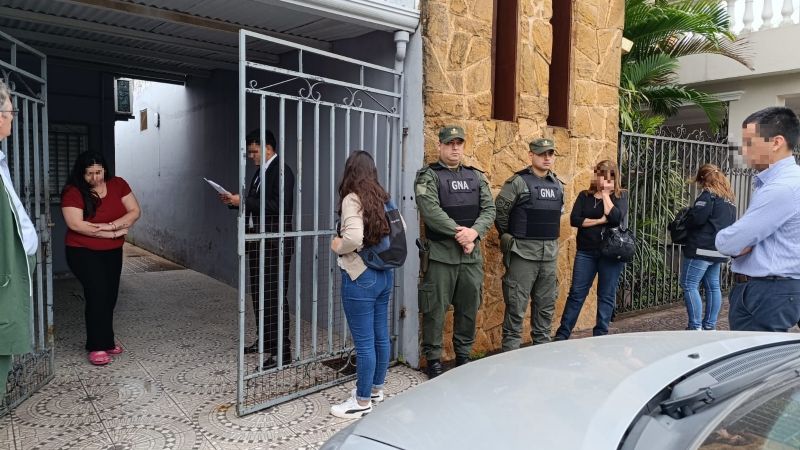 12 allanamientos por presunta estafa a la Administración Pública