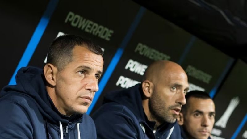 Romagnoli no dio más y se fue de San Lorenzo