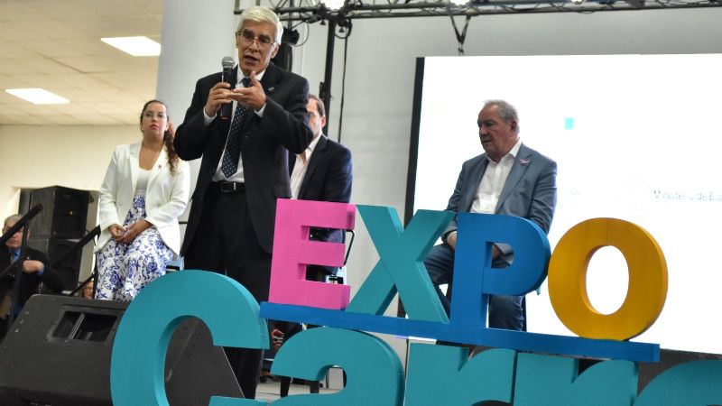 La UNCA presente en la Expo Carreras y en la Feria del Libro