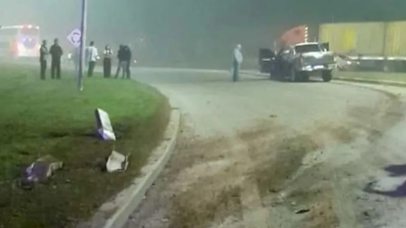 Vieron un accidente, pararon para auxiliar, pero los desvalijaron