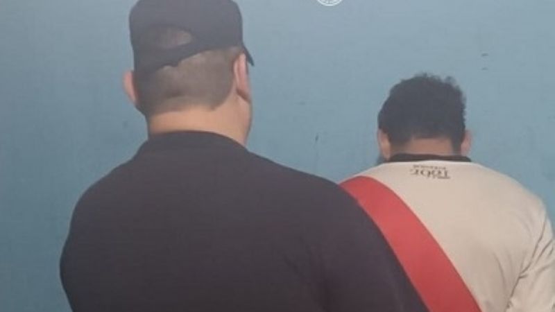 Hermano violento a la comisaría