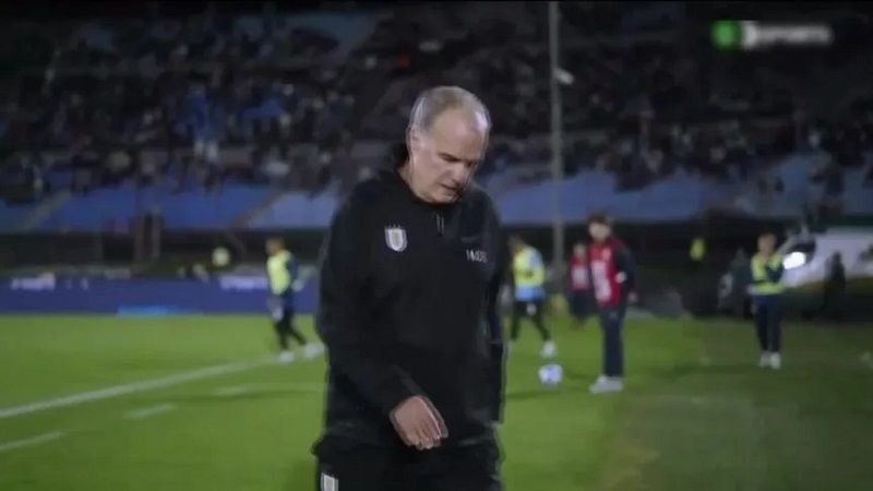 Uruguay y Bielsa se fueron silbados