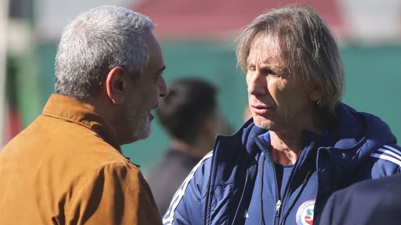 Pese a las dudas, Gareca seguiría en Chile