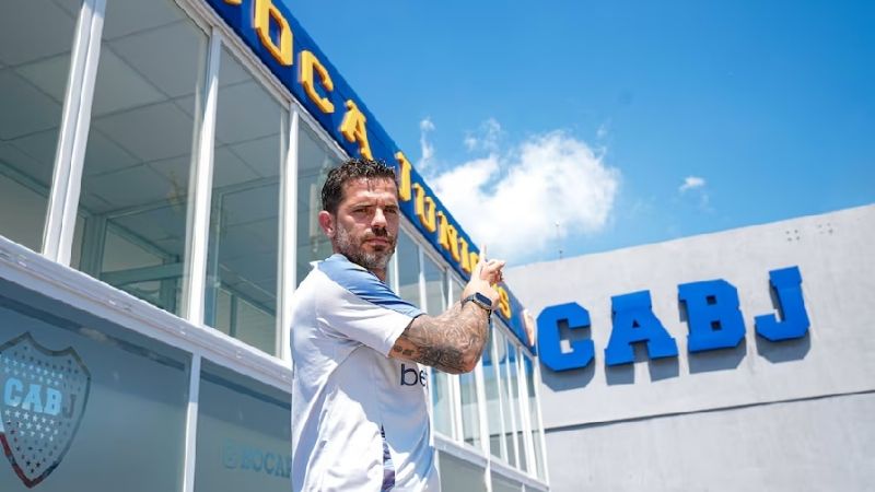 Va apareciendo el “11” para el debut de Gago