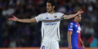 EL CAPITÁN CAVANI protestó mucho y jugó bastante poco.