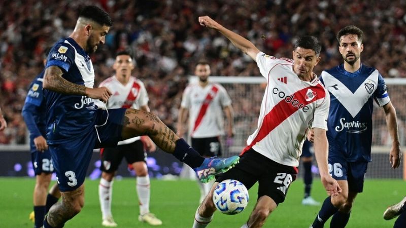 River y Vélez, 1 a 1, que conformó más al puntero