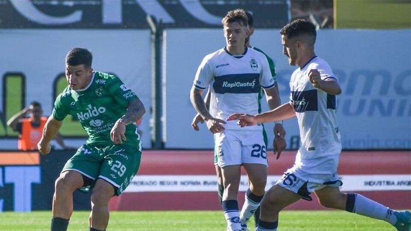 River y Vélez, 1 a 1, que conformó más al puntero