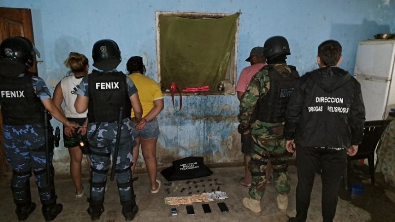 Ocho detenidos por narcomenudeo