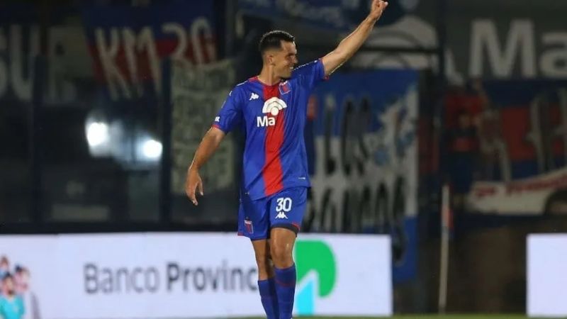 Tigre goleó 3-0 a Boca, en el debut de Gago