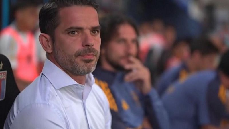 Tigre goleó 3-0 a Boca, en el debut de Gago