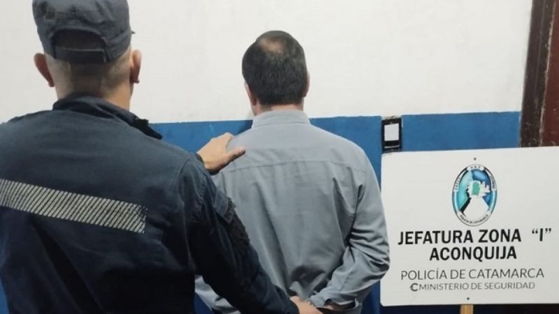 Lo pararon en un control y su pareja aprovechó para denunciarlo por violento