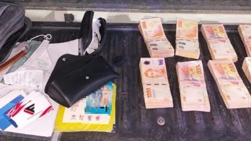 Lo pararon en un control y su pareja aprovechó para denunciarlo por violento