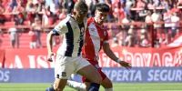 COMO el sábado Platense a Belgrano, hoy Argentinos frenó a Talleres, con una goleada 3 a 0.