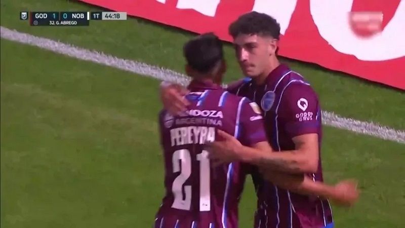 Triunfos de Godoy, Argentinos y Estudiantes