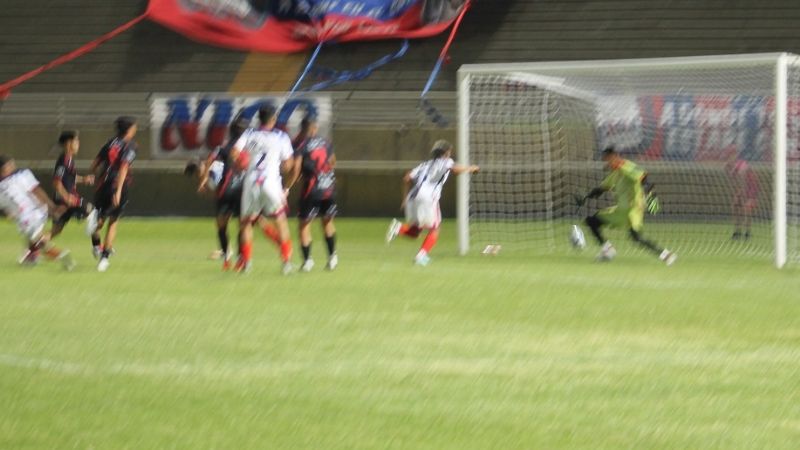 San Lorenzo venció a “La Villa” y lidera junto al “Defe”