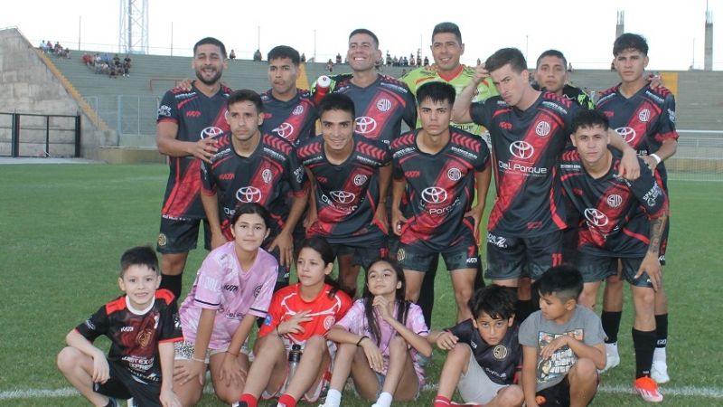 San Lorenzo venció a “La Villa” y lidera junto al “Defe”