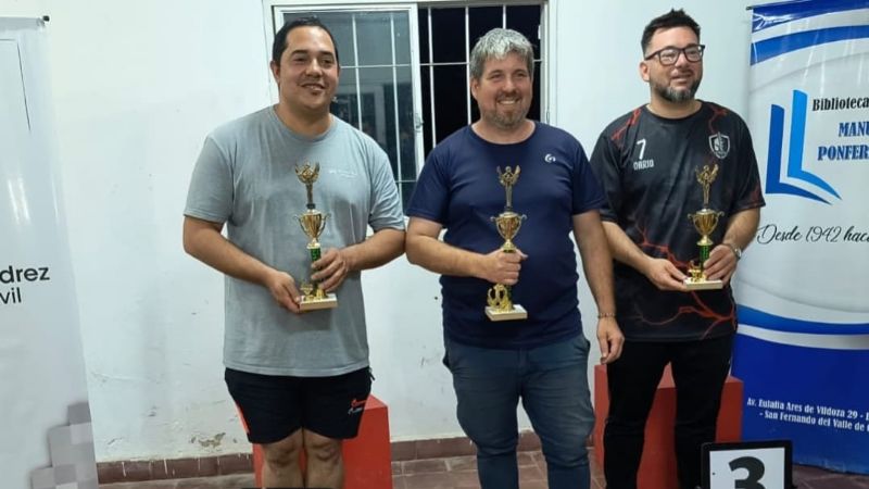 Ajedrez: Menéndez ganó el abierto "Biblioteca Manuel Ponferrada"