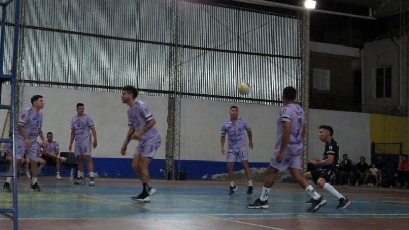 Chumbicha Voley volvió al triunfo ante la Merced