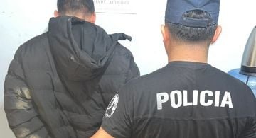 Terminó aprehendido por pegarle a su mamá