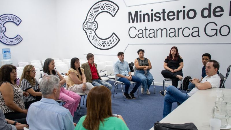 El ministro de Educación se reunió con rectores de Institutos de Educación Superior
