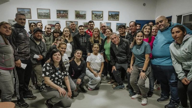 Deportes entregó aportes a la Liga Chacarea