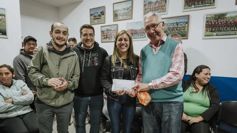 Deportes entregó aportes a la Liga Chacarea