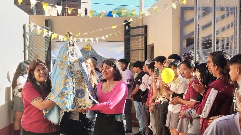 La imagen peregrina de la Virgen del Valle continúa recorriendo distintas instituciones