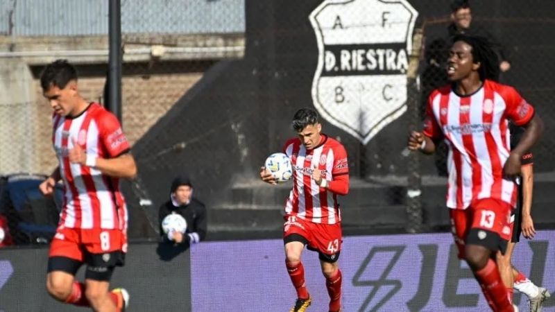 Agónico empate de Barracas con Estudiantes