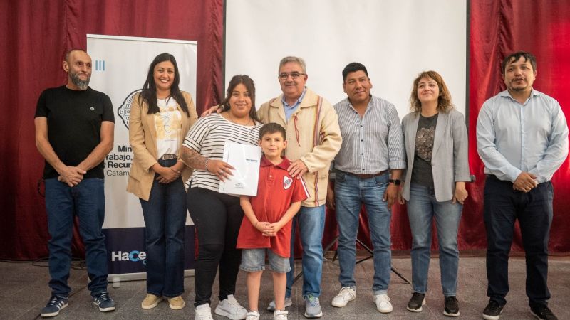 Fiambalá: 60 familias recibieron lotes para construir sus hogares