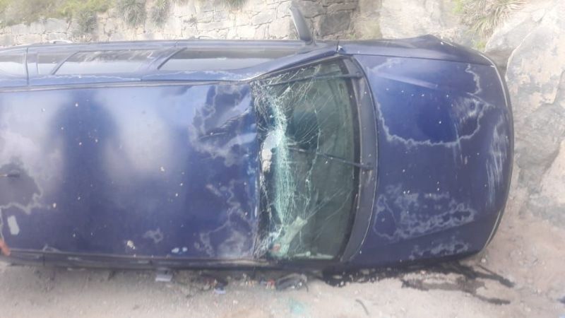 Espectacular vuelco en la Cuesta de la Chilca