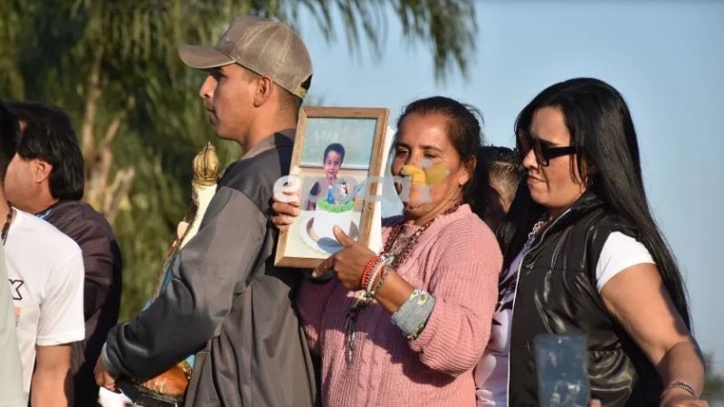 "Mi papá enterró a un nene en una bolsa negra"