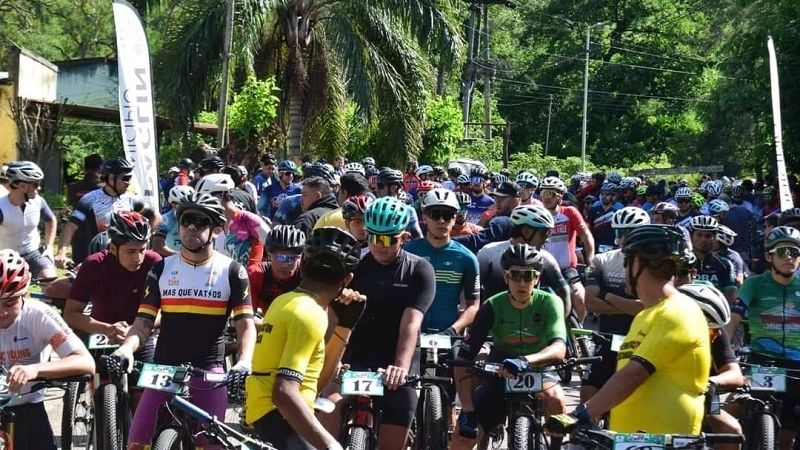 Exitoso Rally Bike Desafío los Dos Lagos