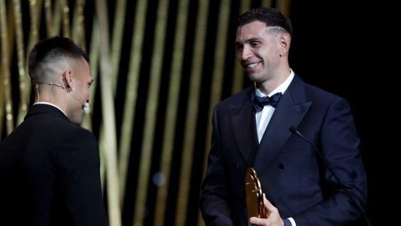 El “Dibu” Martínez, el mejor arquero; Lautaro 7mo.