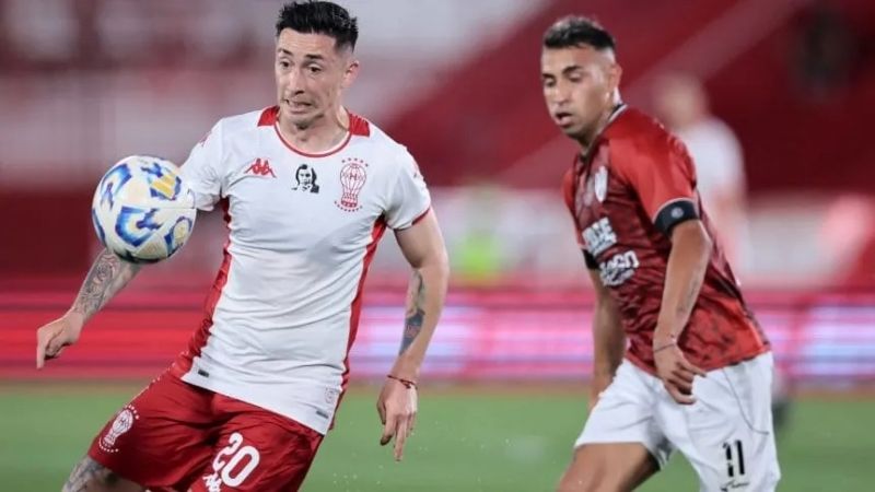 Huracán igualó con el “Ferro” y sigue escolta