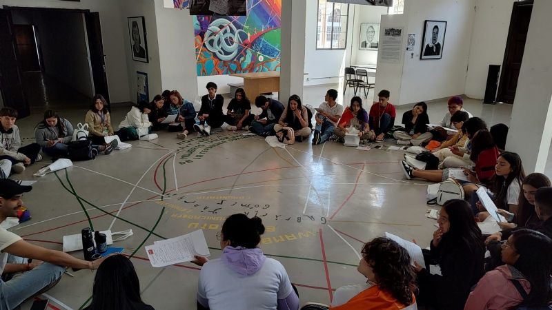 Construyendo Mi Futuro: una encuesta para escuchar a los jóvenes