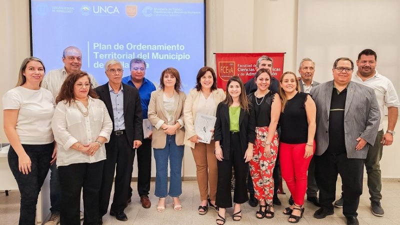 El Gobierno entregó el Plan de Ordenamiento Territorial a Huillapima