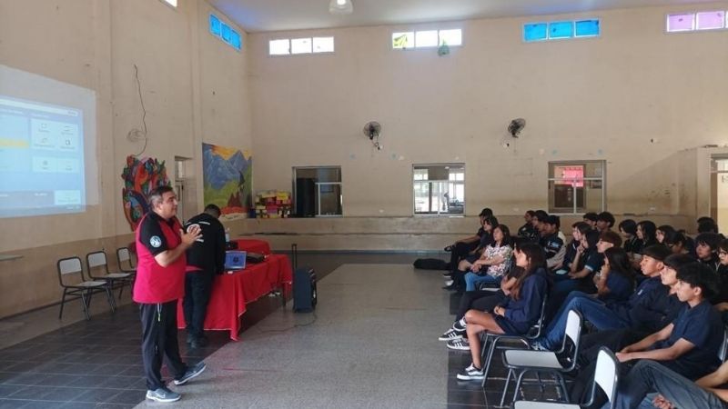 Charlas de prevención y concientización sobre consumo problemático de drogas