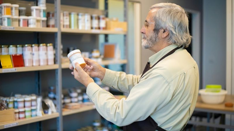 Las ventas descendieron 5,2% en septiembre y por tercer mes consecutivo se redujo la caída